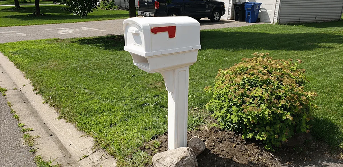 Mailbox installation for a residential curbside mailbox in Manchester, NH